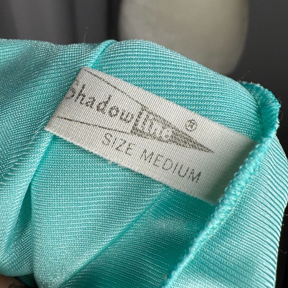 Vintage Robe - Picture 9 of 10